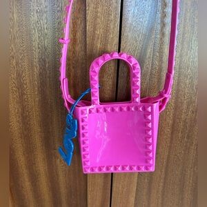 Carmen Sol Alice Shoulder Bag like new in fuschia  comes with dustbag